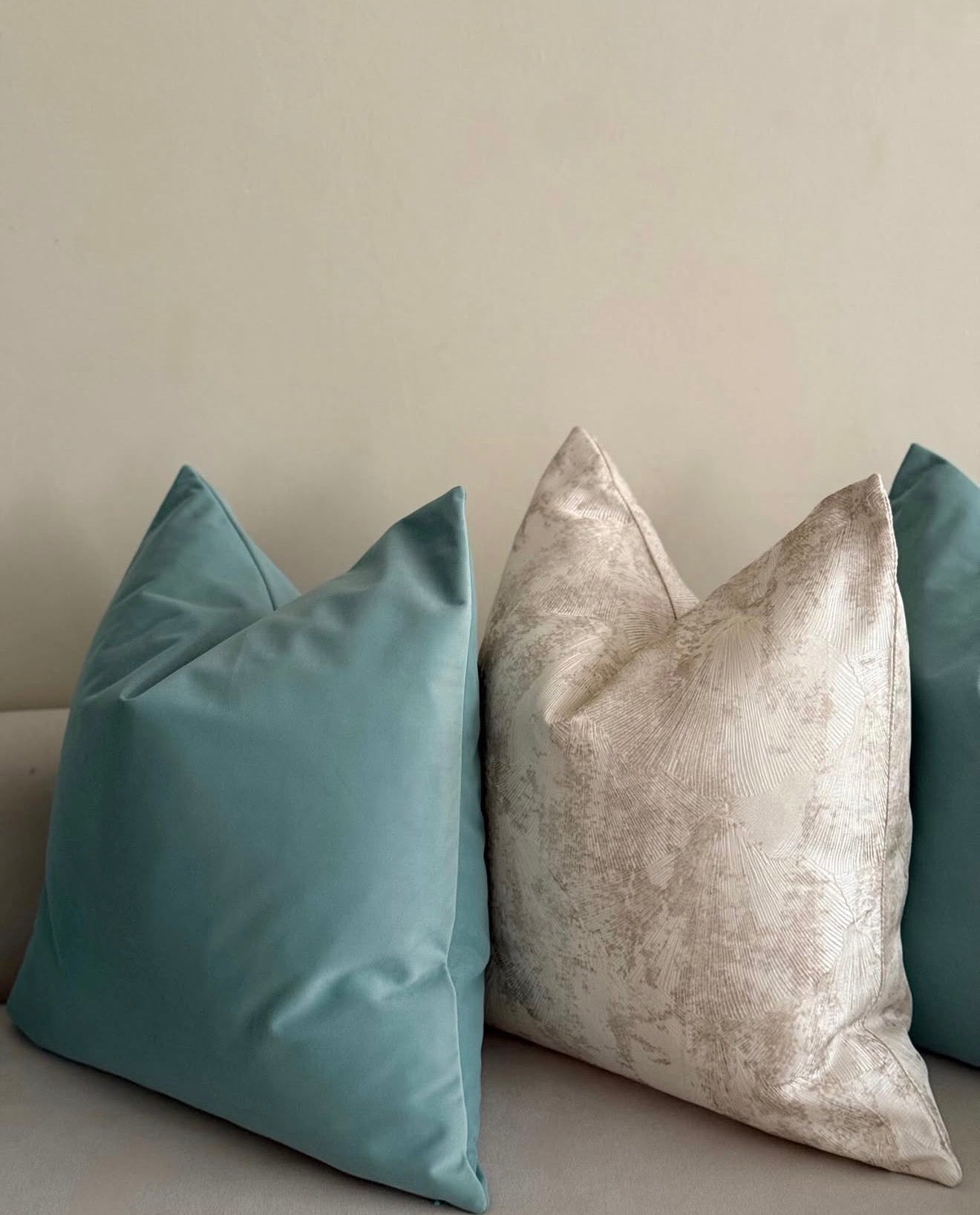 Cushion cover - 033